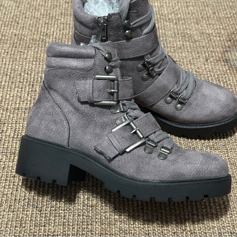 NWOT White Mountain Gray Suede Combat Boots